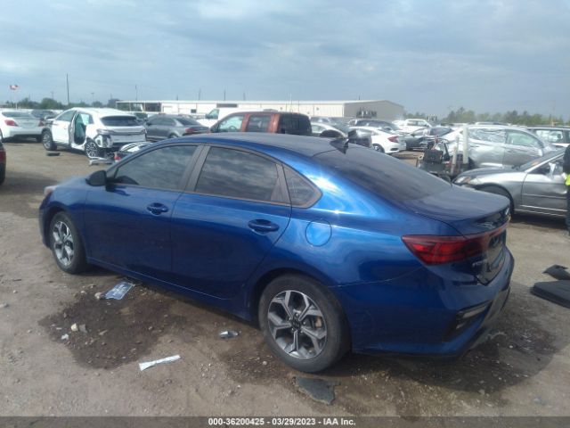 3KPF24AD1ME338484 KIA Forte Lxs