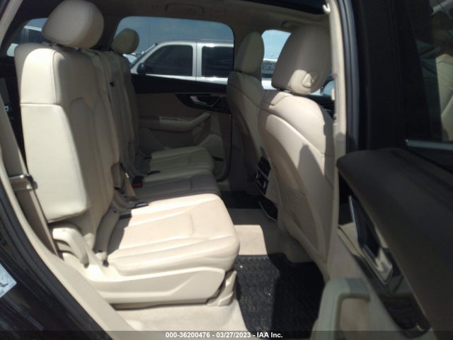 WA1VAAF77HD054178 Audi Q7 Prestige