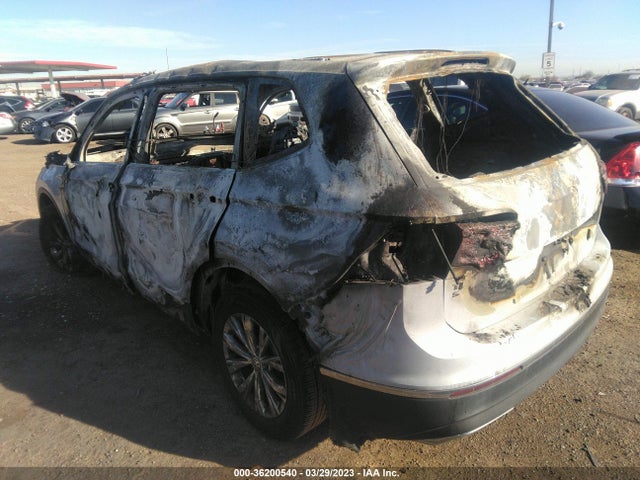 3VV3B7AX4JM055319 Volkswagen Tiguan Sel/se