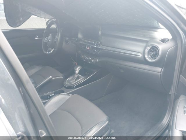 3KPF34AD8ME280869 KIA Forte Gt-line