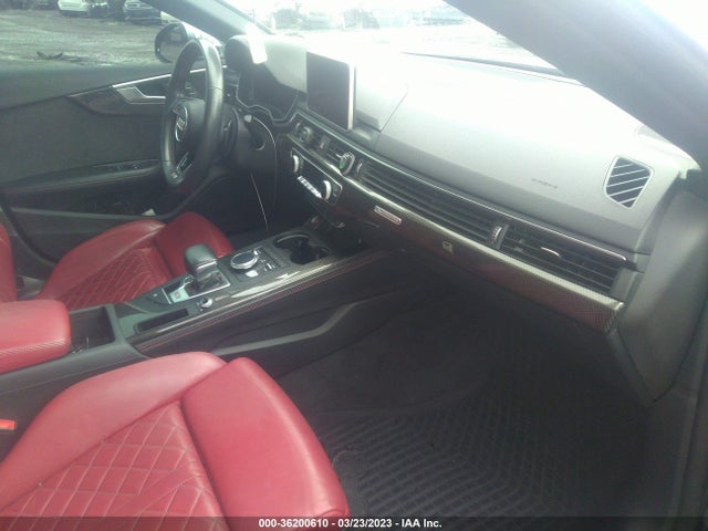 WAUC4CF58JA063281 Audi S5 Sportback Prestige