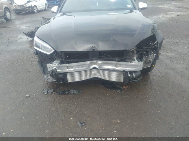 WAUC4CF58JA063281 Audi S5 Sportback Prestige