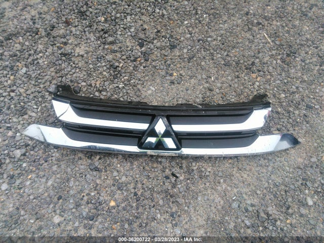 JA4AZ3A30JZ022494 Mitsubishi Outlander Es/se/sel/le