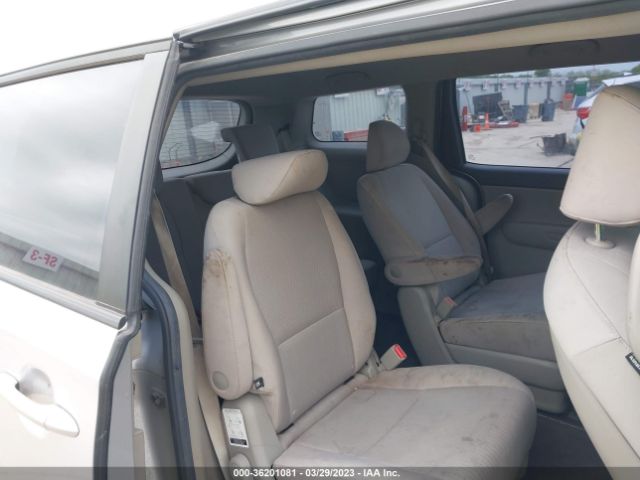 KNDMA5C19H6284057 KIA Sedona L
