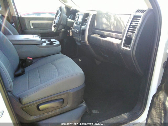 1C6RR7LT4KS524875 RAM 1500 Classic Slt