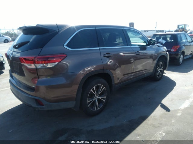 Toyota Highlander Le 2019 5TDBZRFH0KS981351 Image 5