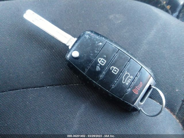 KNDJN2A23G7309416 KIA Soul Base