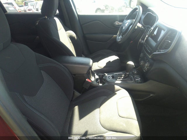 1C4PJMCX0KD219239 Jeep Cherokee Latitude