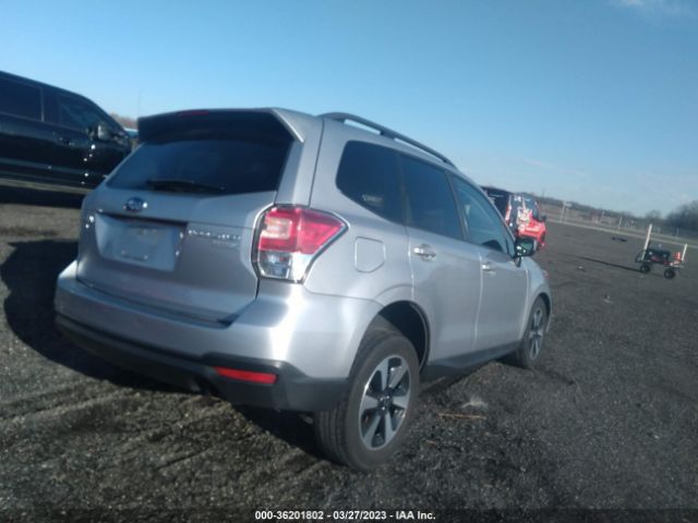 JF2SJAEC3HH595147 Subaru Forester Premium