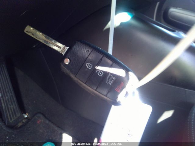 KNDJN2A28F7216079 KIA Soul Base