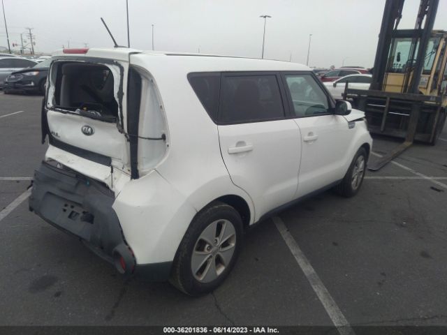 KNDJN2A28F7216079 KIA Soul Base