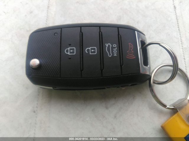 3KPFL4A73HE131978 KIA FORTE LX