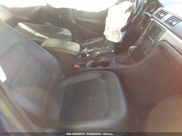 1VWDT7A30HC001926 Volkswagen Passat R-line W/comfort Pkg