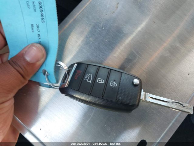 KNDPMCAC7H7265174 KIA Sportage Lx