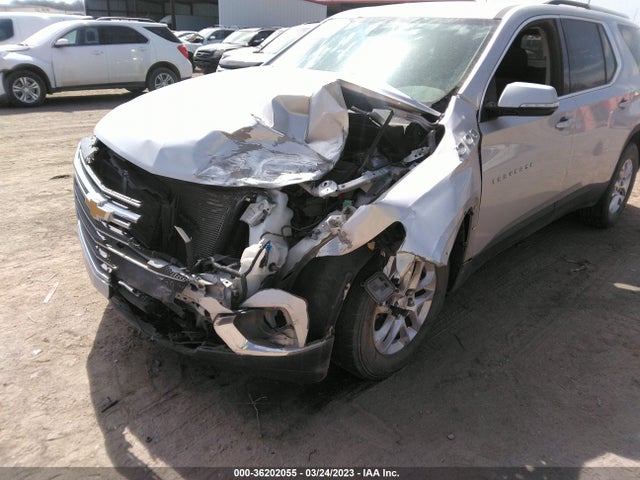 Chevrolet Traverse Lt Cloth 2018 1GNEVGKW1JJ100886 Image 6