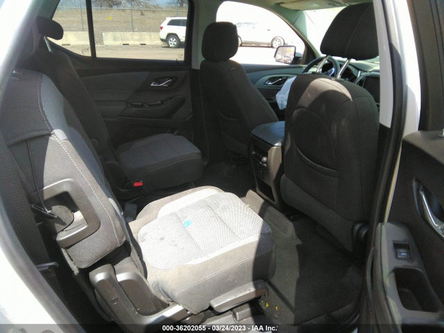 Chevrolet Traverse Lt Cloth 2018 1GNEVGKW1JJ100886 Image 8