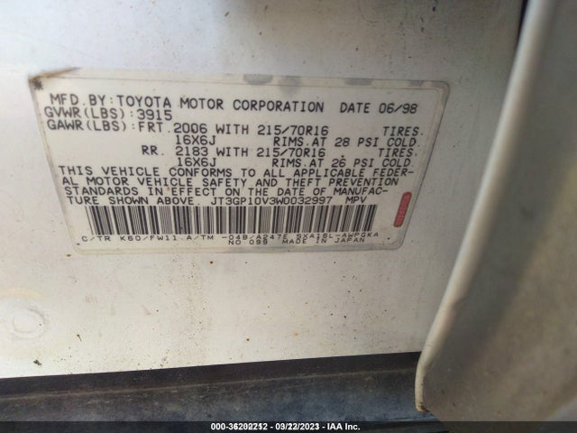 1998 TOYOTA RAV4 VIN: JT3GP10V3W0032997