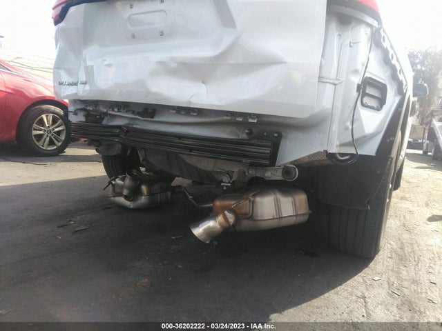 Chevrolet Traverse Ls 2022 1GNEVFKWXNJ149181 Image 4