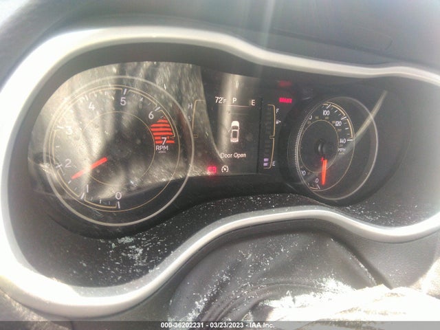 1C4PJLLB1JD552093 Jeep Cherokee Latitude Plus