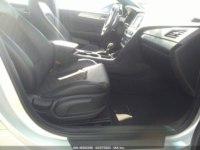 2018 HYUNDAI SONATA SPORT VIN: 5NPE34AF3JH674946