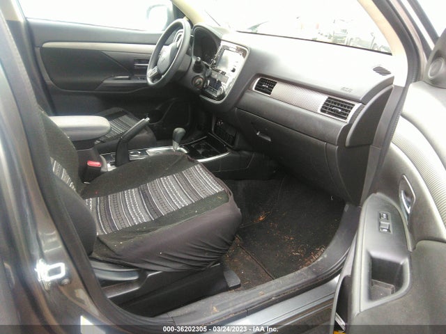 JA4AD2A34JJ004992 Mitsubishi Outlander Es