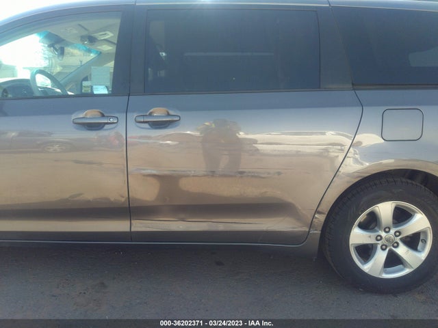 2014 TOYOTA SIENNA LE VIN: 5TDKK3DC3ES416699