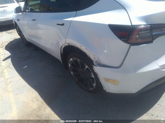 Tesla Model Y Long Range 2020 5YJYGDEE0LF034245 Image 3
