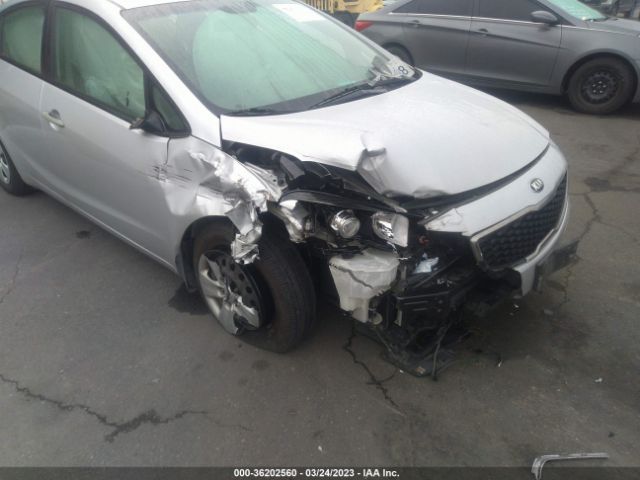 3KPFK4A79HE099525 KIA FORTE LX