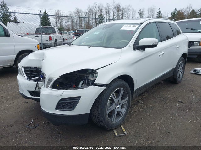 2013 VOLVO XC60 T6 VIN: YV4902DZ0D2446801