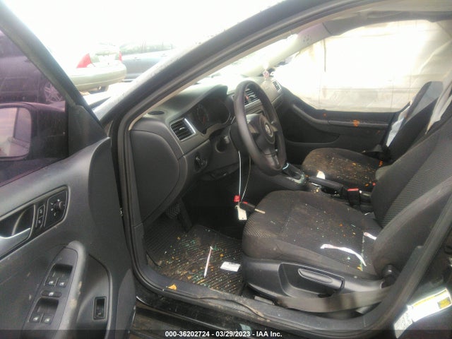 3VW2K7AJXEM397673 Volkswagen Jetta Sedan S