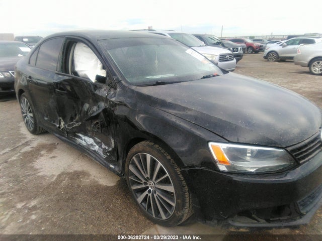 3VW2K7AJXEM397673 Volkswagen Jetta Sedan S