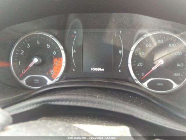 ZACCJABT2FPB85890 Jeep Renegade Latitude