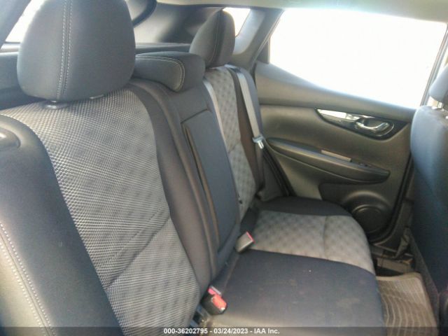 JN1BJ1CP8JW154011 Nissan Rogue Sport Sv