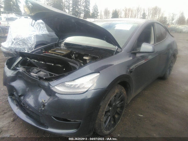 Tesla Model Y Long Range 2020 5YJYGDEE9LF012907 Image 2
