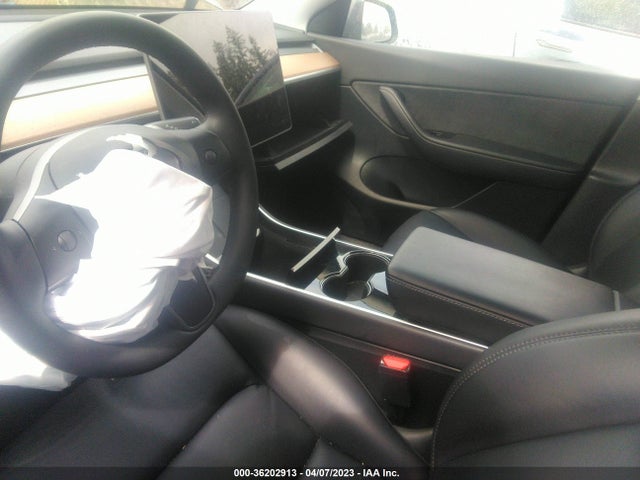 Tesla Model Y Long Range 2020 5YJYGDEE9LF012907 Image 5