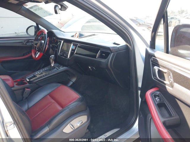 2015 Porsche Macan, VIN: WP1AB2A56FLB44906