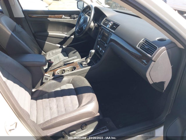 1VWCN7A32EC074569 Volkswagen Passat Tdi Sel Premium