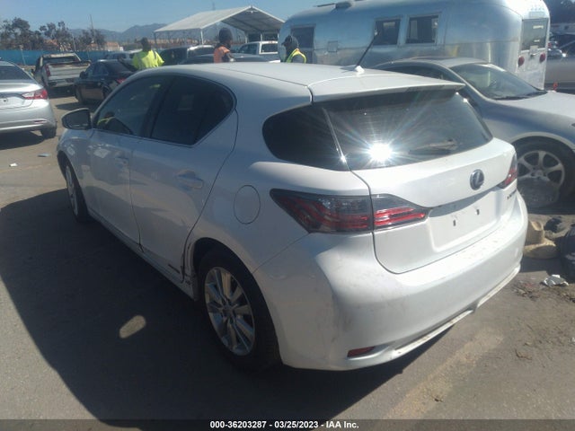 Lexus Ct 200h Hybrid 2013 JTHKD5BH8D2151397 Image 4