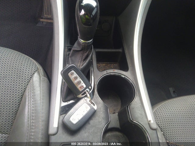 2013 HYUNDAI SONATA SE VIN: 5NPEC4AC1DH574094