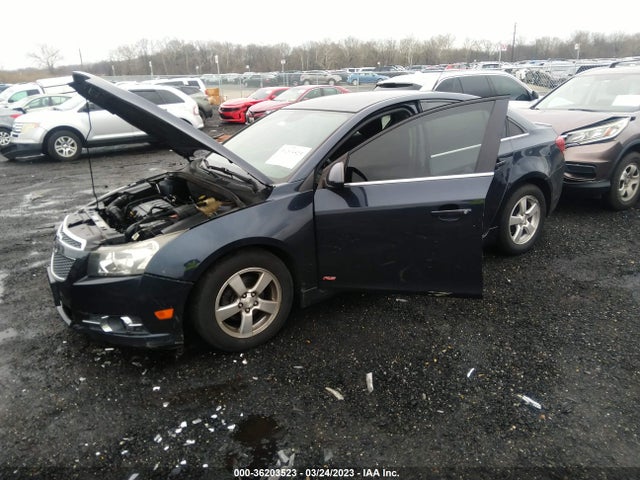 Chevrolet Cruze 1lt 2014 1G1PC5SB2E7170515 Image 2