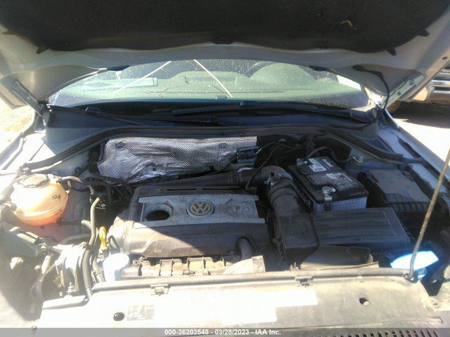 WVGAV7AX1HK046779 Volkswagen TIGUAN