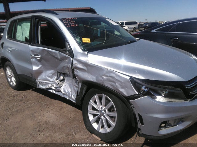 WVGAV7AX1HK046779 Volkswagen TIGUAN
