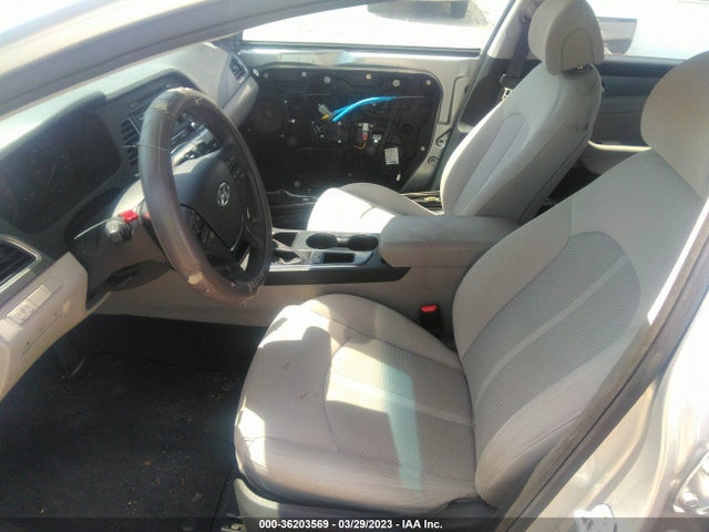 2015 HYUNDAI SONATA 2.4L SE VIN: 5NPE24AF4FH254557