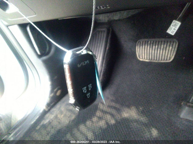 2023 Kia Carnival, VIN: KNDNE5H39P6211157