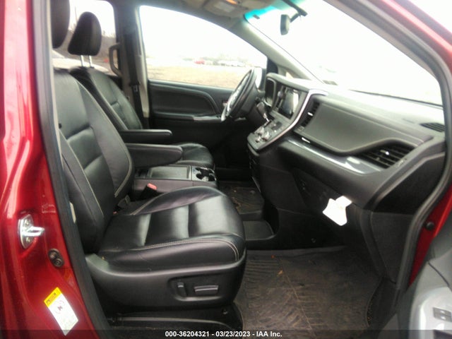 Toyota SIENNA SE 2017 5TDXZ3DC8HS875071 Image 6