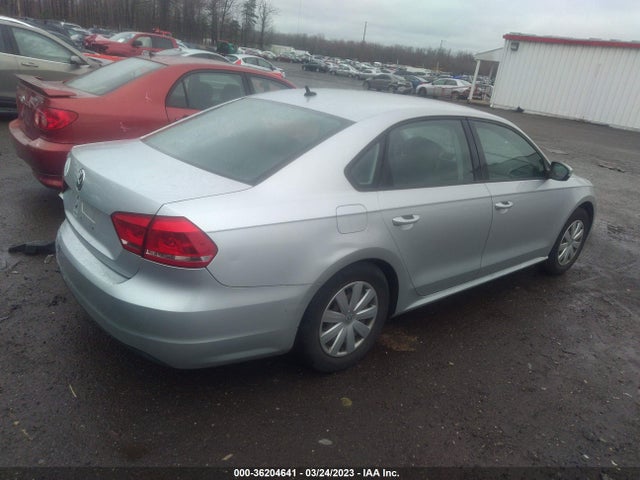 2013 VOLKSWAGEN PASSAT S VIN: 1VWAP7A35DC000403