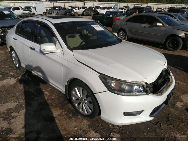 2015 1HGCR2F79FA220907 main image