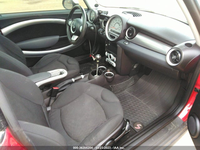2008 MINI COOPER HARDTOP S VIN: WMWMF73598TT90247