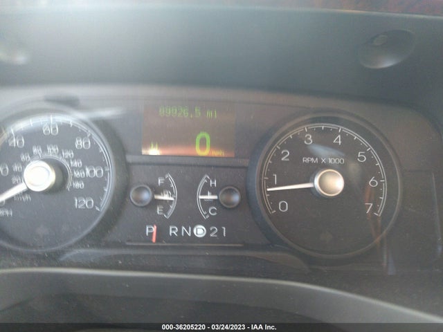 Lincoln Town Car Limited 2008 2LNHM82V88X640996 Image 8