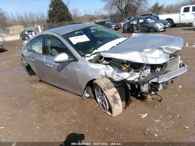 Chevrolet CRUZE LT 2015 1G1PC5SB1F7167901 Image 1